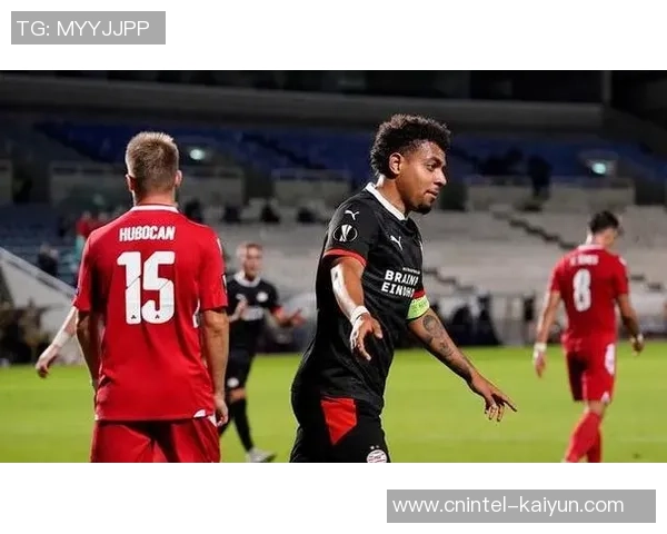 埃因霍温与艾克马亚的巅峰对决谁能笑到最后分析与预测