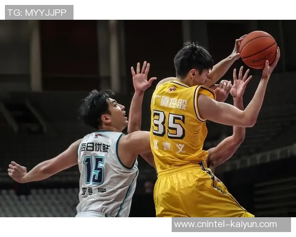 广厦与广东篮球对决精彩直播全程回顾与分析